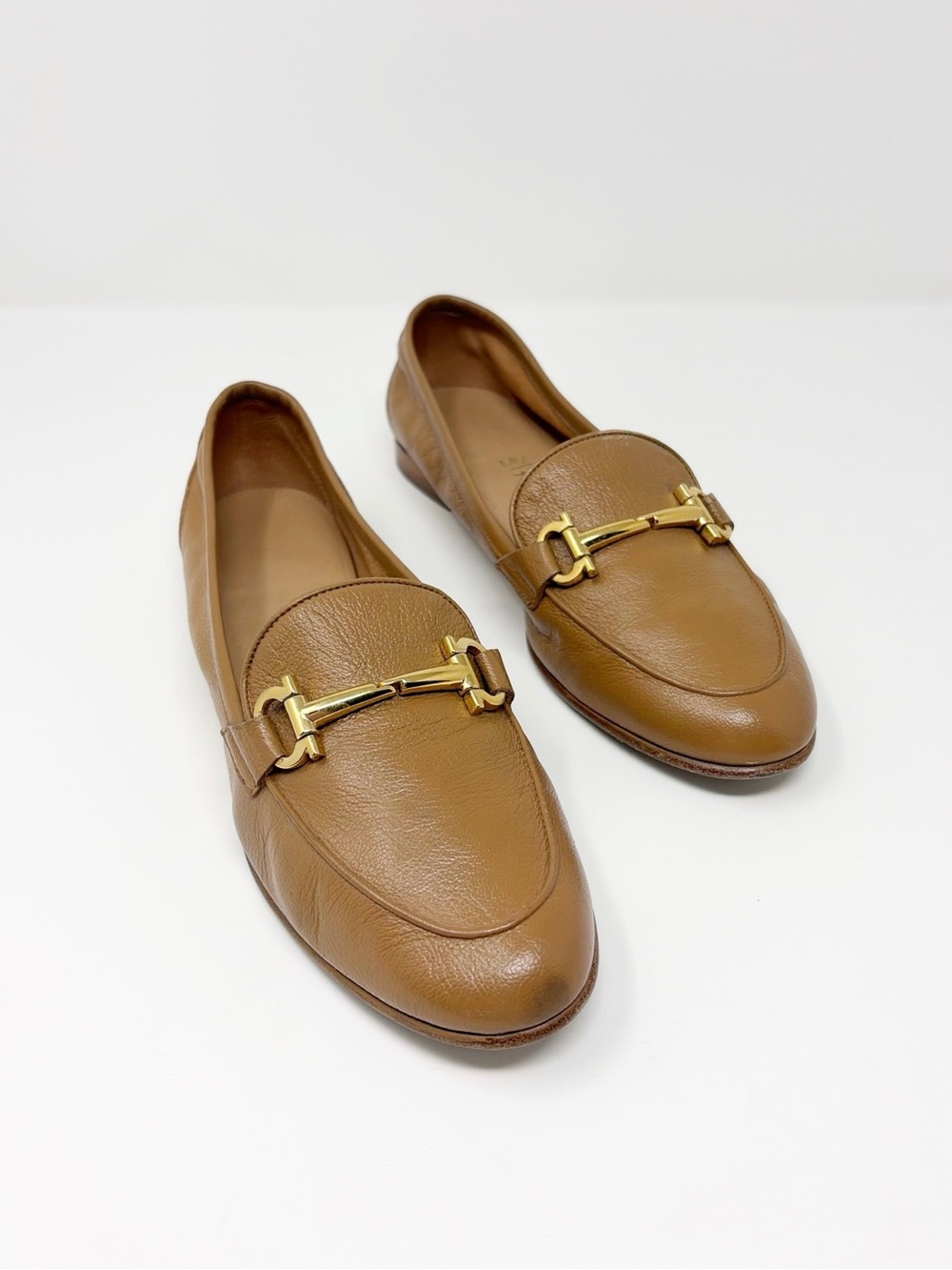 Feeragamo Iconic Leather Loafers size 7